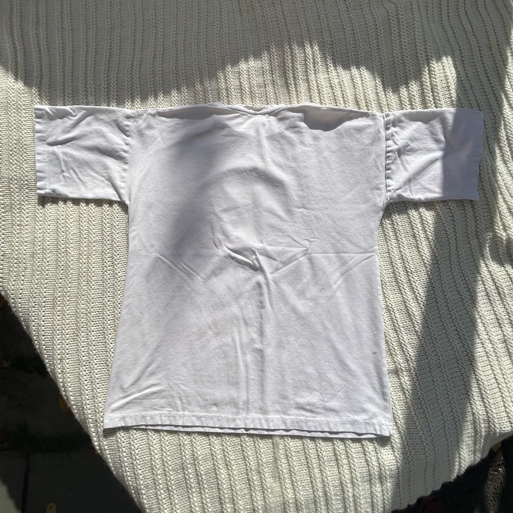 White Graphic Tee, Size XL - Picture 4 of 4